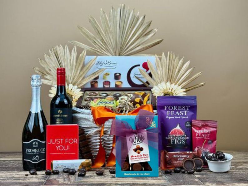 Divine Sparkling Celebration Gift Basket