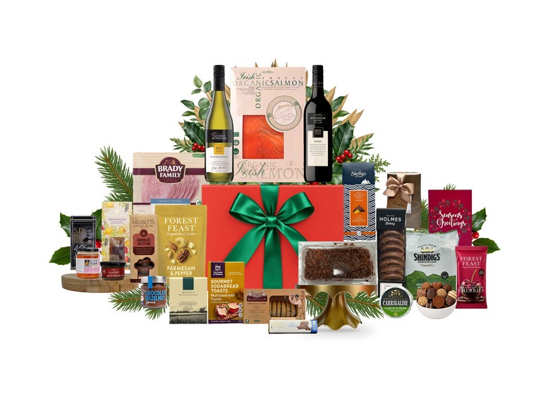 Emerald Indulgence Mixed Irish Hamper 