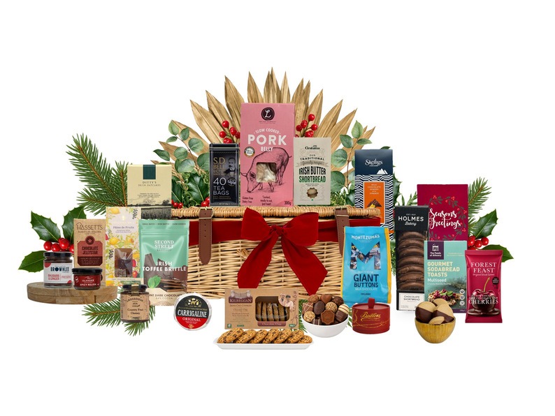 Emerald Treasures Irish Hamper 