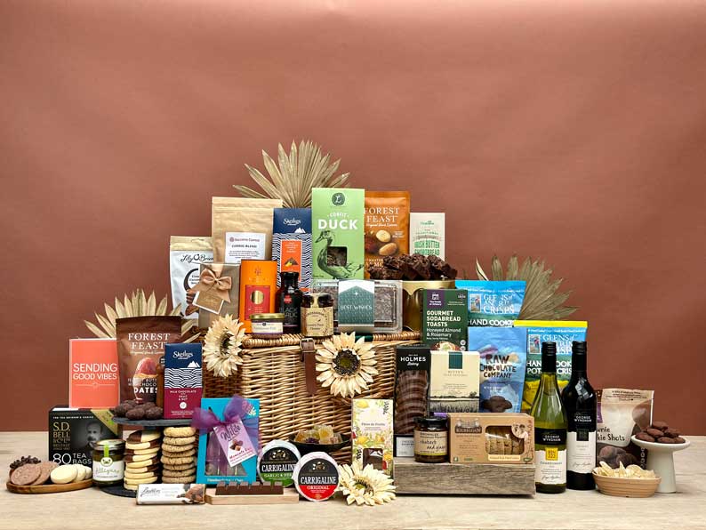 Emerald Ultimate Duo Irish Hamper 