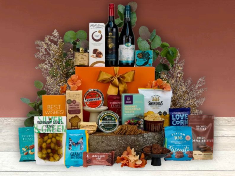 Light and Bold Gift Hamper